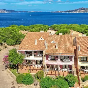 Baia Del Faro 3*, Palau Italy