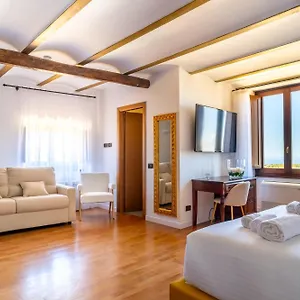 Vittoria 4*, Alcamo Italy