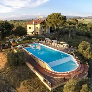 Tenuta La Lupa Hotel